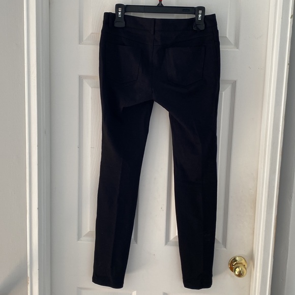New NY&CO jean leggings-smoke free home - Picture 3 of 3